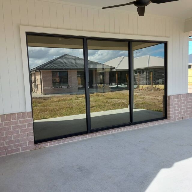 3M NV25 and Synergy05 installed to all the windows in this new home for privacy, heat reduction and UV protection coming with a manufacturer backed lifetime warranty 
#eclipsetinting #eclipsetintingbrisbane #hometinting #hometintingbrisbane #tinting #tintingbrisbane