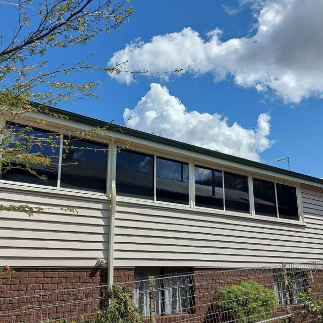 Medium tint installed to the sitting room and ground floor bedroom stopping 62% solar energy, 82% glare and 99% UV coming with a manufacturer backed lifetime warranty 
#eclipsetinting #eclipsetintingbrisbane #hometinting #hometintingbrisbane #windowtinting #windowtintingbrisbane