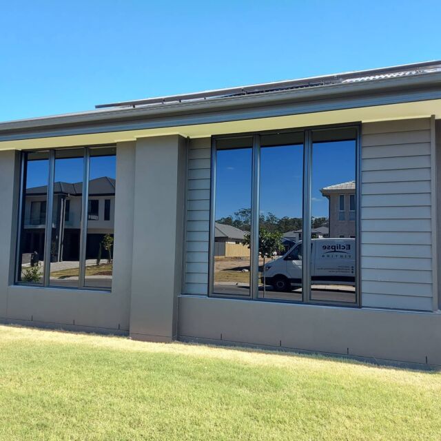 Medium low reflective tint installed to front bedrooms and living areas reducing solar energy by 63%, glare by 90% and 99% UV protection coming with a manufacturer backed lifetime warranty 
#eclipsetinting #eclipsetintingbrisbane #hometinting #hometintingbrisbane #windowtinting #windowtintingbrisbane